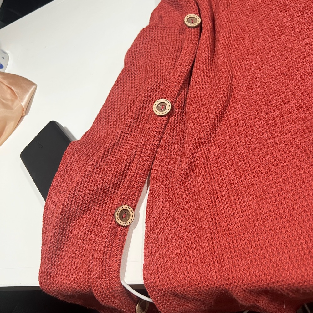 Orange sweater - Picture 2 of 4